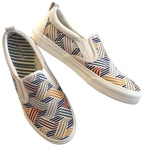 EUC Taos Footwear Rubber Soul Slip-Ons Geo Print Multi Size 8.5